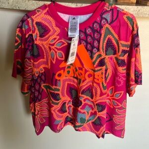 NEW ADIDAS FARM CROP TEE